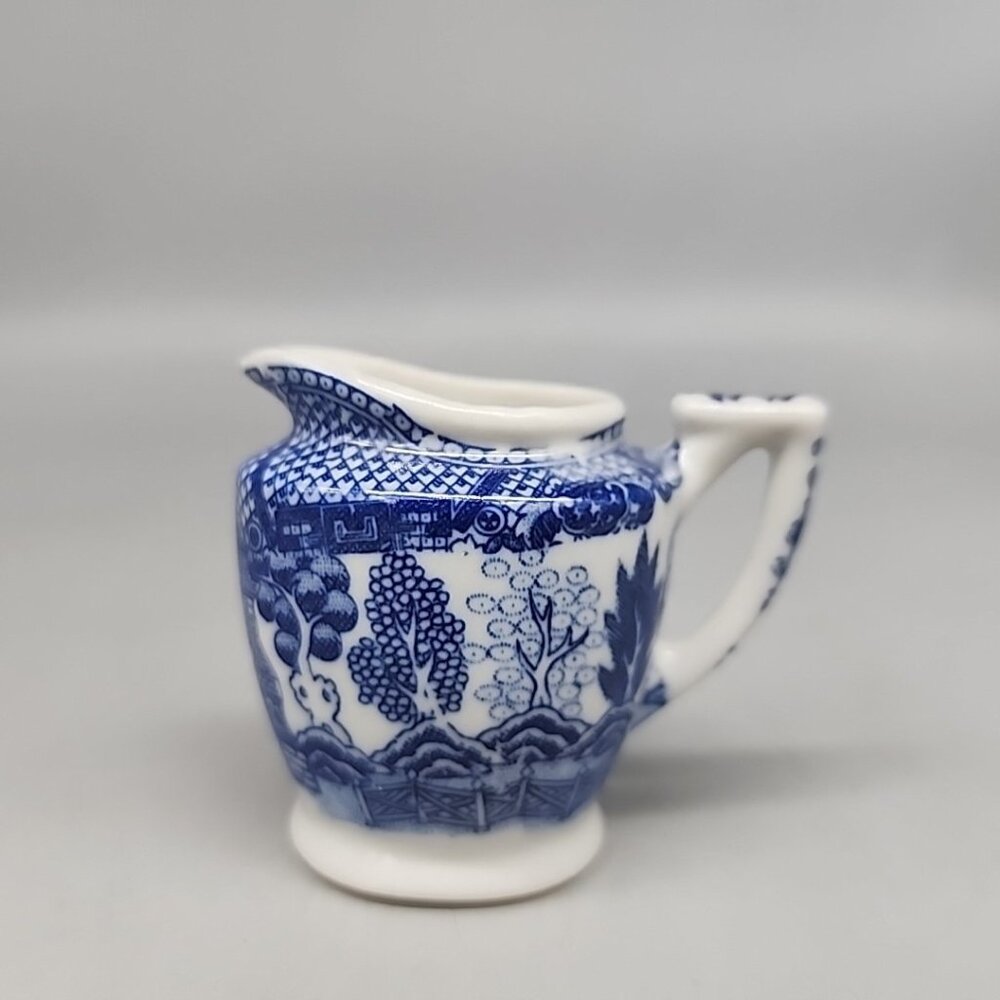 Vintage Blue Willow Doll Miniature 2” Ceramic Creamer Pitcher Made in Japan